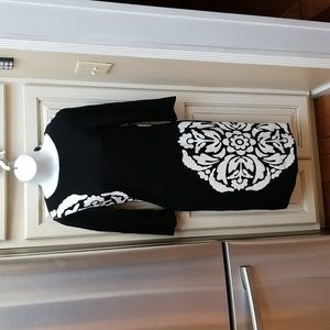 SLIMMING Just Taylor Black and White Dress!